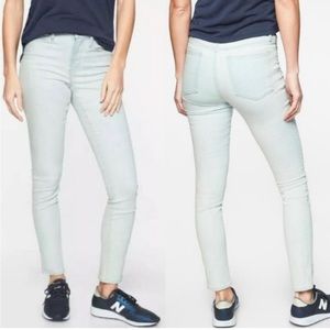 Athleta Sculptek Light Wash Stretch Skinny Jeans size 10 midrise
